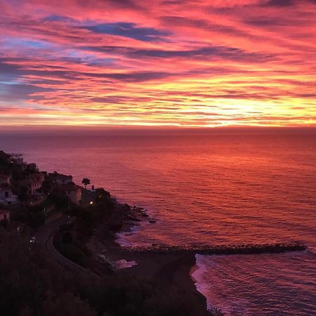 Appartamento Del Corallo Cervo Bagian luar foto